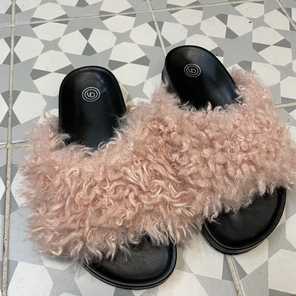 Pink fur slippers